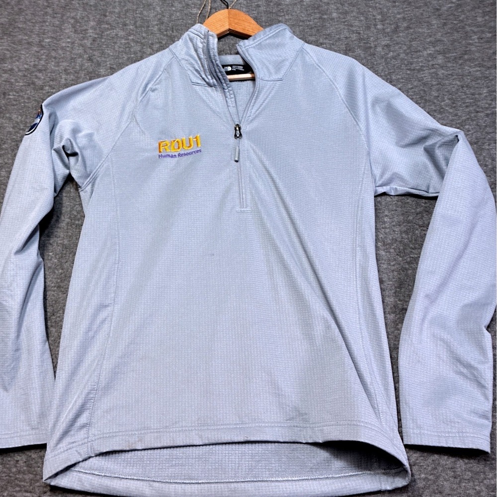 The North Face Quarter Zip Pullover Mens Medium Grey RDU1 Raleigh NC Activewear